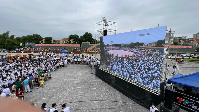 Chung kết Đường Lên Đỉnh Olympia 2023 khép lại: Rượt đuổi điểm số đến phút cuối cùng, thí sinh “quê lúa” vô địch! - Ảnh 12.