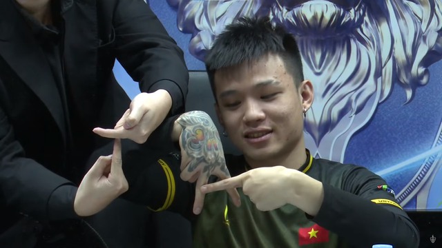 Mượn sóng Liên Quân, nam tuyển thủ có hành động &quot;lấy lòng&quot; gái xinh, tái hiện kịch bản cũ? - Ảnh 5.
