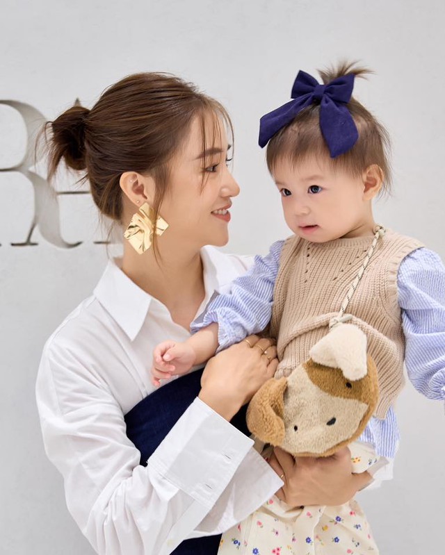 Salim sau khi lập gia đình: Làm mẹ của em bé "hot" nhất MXH, cười suốt ngày vì chồng sơ hở là tấu hài - Ảnh 2. Salim sau khi lập gia đình: Làm mẹ của em bé "hot" nhất MXH, cười suốt ngày vì chồng sơ hở là tấu hài - Ảnh 2.