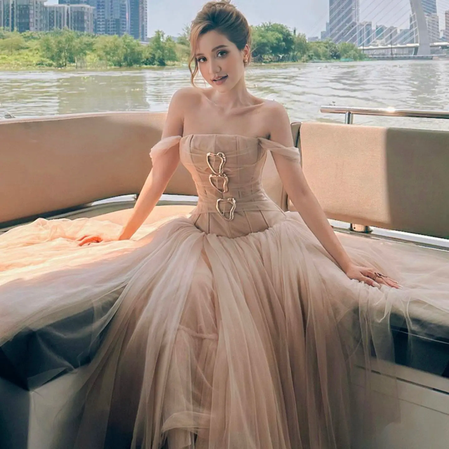 Học sao Việt cách chọn đồ local brand rẻ đẹp đi dự đám cưới- Ảnh 6. Học sao Việt cách chọn đồ local brand rẻ đẹp đi dự đám cưới- Ảnh 6.