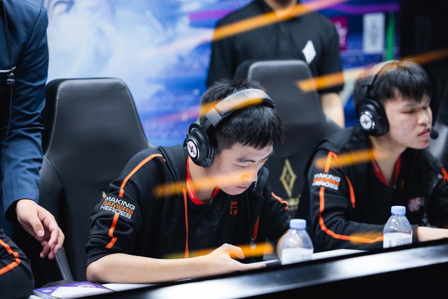 Xuân Bách "gánh còng lưng" nhưng Team Flash vẫn bị loại khỏi AIC 2023- Ảnh 4. Xuân Bách "gánh còng lưng" nhưng Team Flash vẫn bị loại khỏi AIC 2023- Ảnh 4.