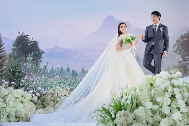 Toàn cảnh hôn lễ Mark Prin - Kimmy Kimberley: Cả nửa showbiz đến dự, cô dâu chú rể sơ hở là hôn nhau- Ảnh 13. Toàn cảnh hôn lễ Mark Prin - Kimmy Kimberley: Cả nửa showbiz đến dự, cô dâu chú rể sơ hở là hôn nhau- Ảnh 13.