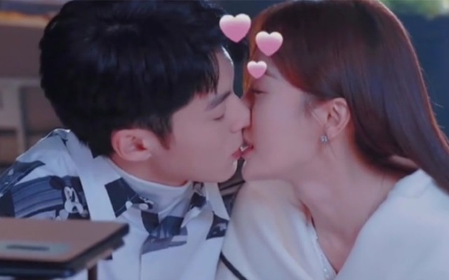 Mỹ nam Hoa ngữ nổi danh chuyên làm "phi công": Yêu "máy bay" hơn 19 tuổi, bị nói có nụ hôn như quả sầu riêng- Ảnh 5.