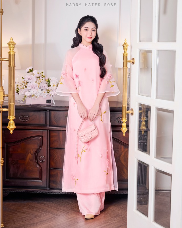 2 tháng nữa mới đến Tết Nguyên đán: Local brand Việt đua nhau trình làng 1001 mẫu áo dài đẹp mê tơi- Ảnh 6.