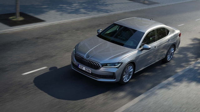 Skoda Superb đời mới chính thức ra mắt - Ảnh 4.