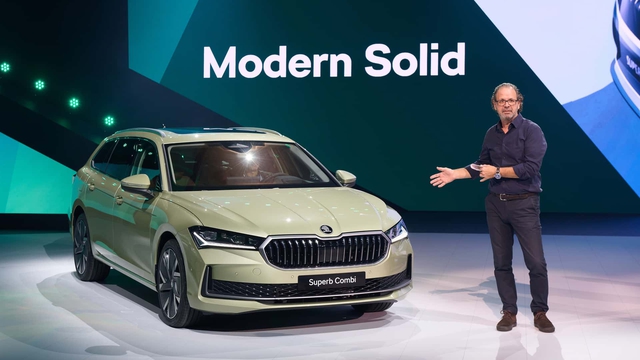 Skoda Superb đời mới chính thức ra mắt - Ảnh 1.