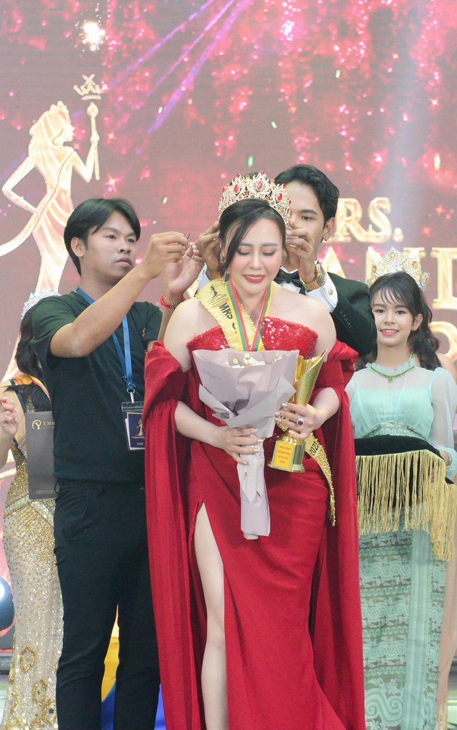 Hoa hậu Phan Kim Oanh được giữ ngôi vị Mrs Grand International thêm 1 năm- Ảnh 3. Hoa hậu Phan Kim Oanh được giữ ngôi vị Mrs Grand International thêm 1 năm- Ảnh 3.