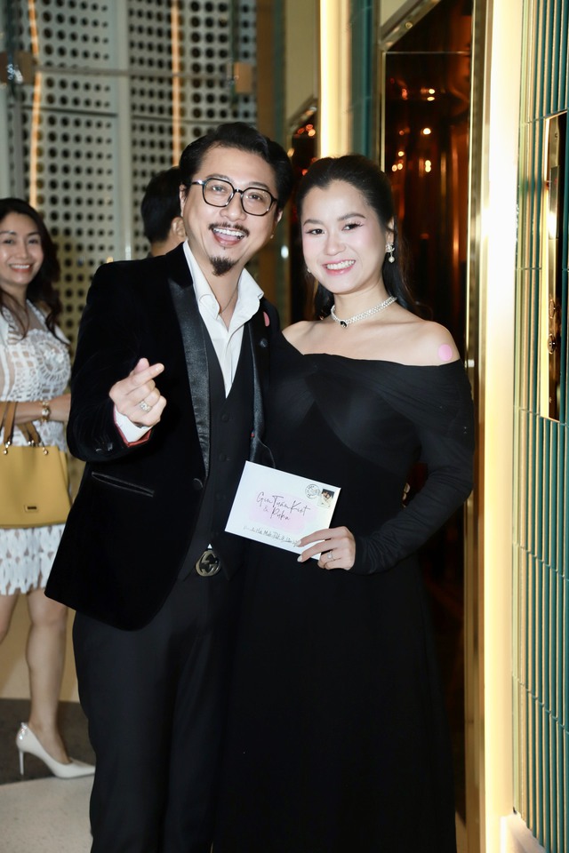 Tiệc cưới Puka - Gin Tuấn Kiệt: Trấn Thành xuất hiện lẻ bóng, Sam khoe vóc dáng đầy đặn sau tuyên bố mang thai - Ảnh 22.