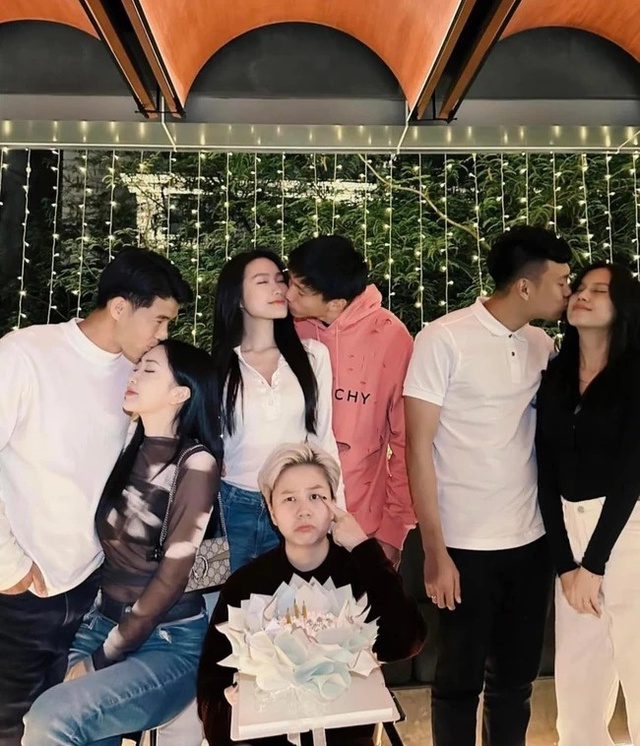 Đám cưới Đoàn Văn Hậu sẽ có dàn khách mời cực khủng, nóng nhất là đường đua nhan sắc của hội “nóc nhà” cầu thủ - Ảnh 9.