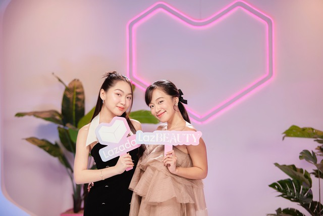 Cứu cánh làn da thiếu ẩm sau chuỗi tiệc tùng cuối năm với “Sandwich Skincare” cùng Style By Lazada- Ảnh 1.