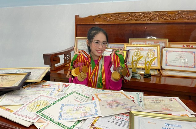Ngọc Hằng - mỹ nhân vừa đăng quang Á hậu 2 quốc tế: Từng vướng nghi vấn "dao kéo", học vấn thì sao? - Ảnh 11.