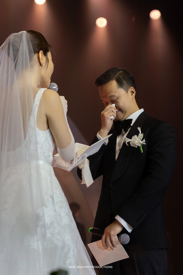 Toàn cảnh đám cưới Diễm My 9X: Cặp đôi thề nguyện xúc động, Trấn Thành và Trường Giang có chia sẻ gây chú ý - Ảnh 22.