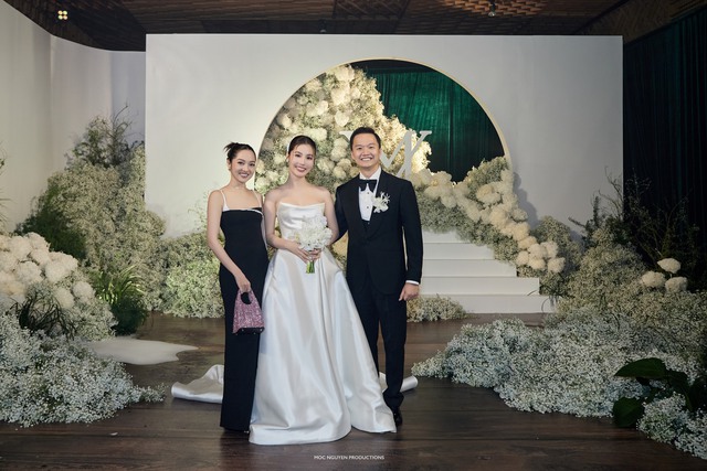 Toàn cảnh đám cưới Diễm My 9X: Cặp đôi thề nguyện xúc động, Trấn Thành và Trường Giang có chia sẻ gây chú ý - Ảnh 16.