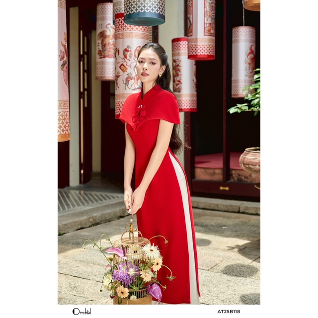 9 mẫu áo dài đỏ diện Tết: Thanh lịch, nền nã giúp chị em hóa nàng thơ, giá chỉ từ 685.000 VNĐ- Ảnh 4. 9 mẫu áo dài đỏ diện Tết: Thanh lịch, nền nã giúp chị em hóa nàng thơ, giá chỉ từ 685.000 VNĐ- Ảnh 4.