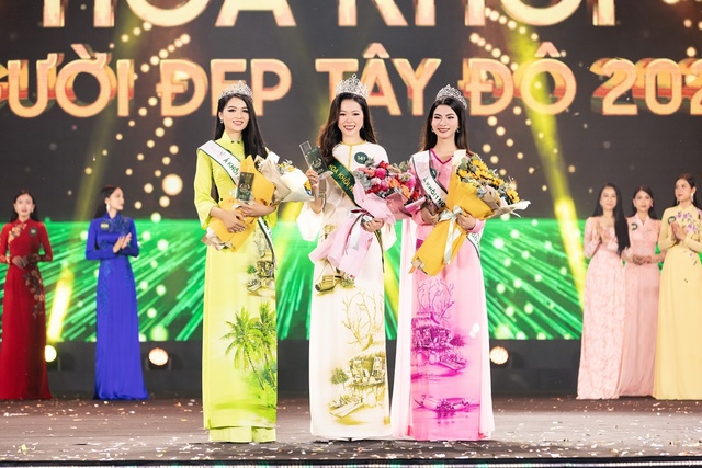 Nữ sinh 2K3 đăng quang Người đẹp Tây Đô 2023, ứng xử tiếng Anh cực ấn tượng- Ảnh 5.