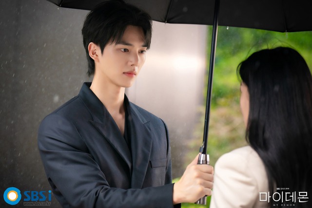 My Demon: Chỉ nhan sắc của Kim Yoo Jung - Song Kang thì chưa đủ, ngắm mãi rồi cũng chán!- Ảnh 6.