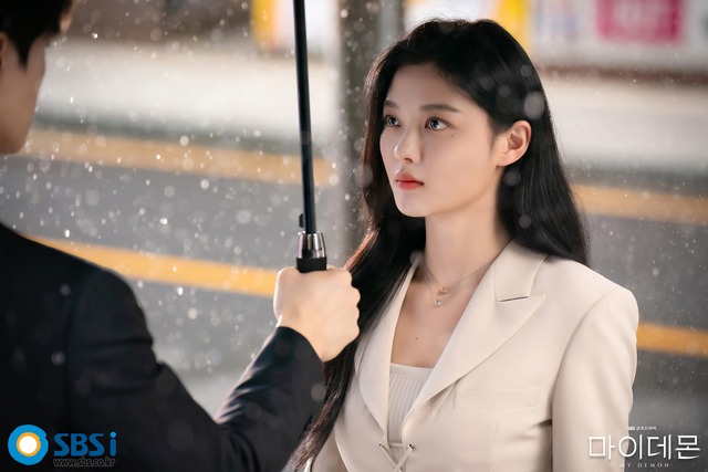My Demon: Chỉ nhan sắc của Kim Yoo Jung - Song Kang thì chưa đủ, ngắm mãi rồi cũng chán!- Ảnh 5.