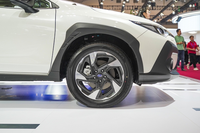 Xem trước Subaru Crosstrek đã lên lịch về Việt Nam: Nhiều công nghệ, giá quy đổi 820 triệu đồng tại Indonesia - Ảnh 3.