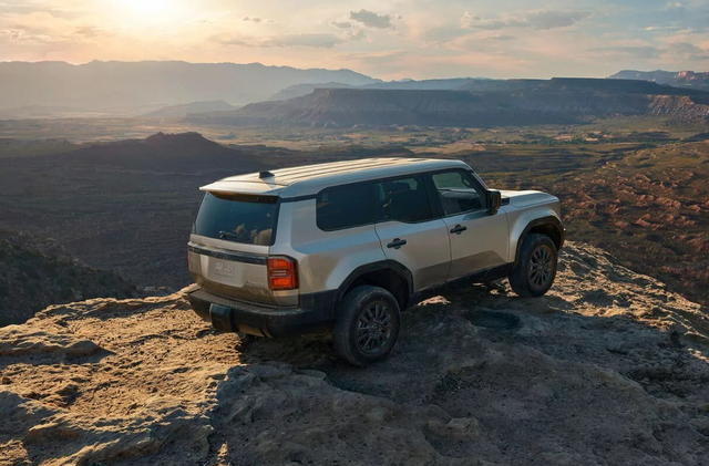 Toyota hứa hẹn có thêm một năm thống trị làng xe toàn cầu - Ảnh 2. Toyota hứa hẹn có thêm một năm thống trị làng xe toàn cầu - Ảnh 2.