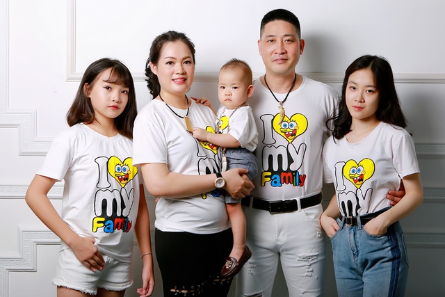 Nam diễn viên chuyên đóng vai xã hội đen, ngoài đời mang hàm Trung tá, sống hạnh phúc bên vợ và 4 con - Ảnh 3.