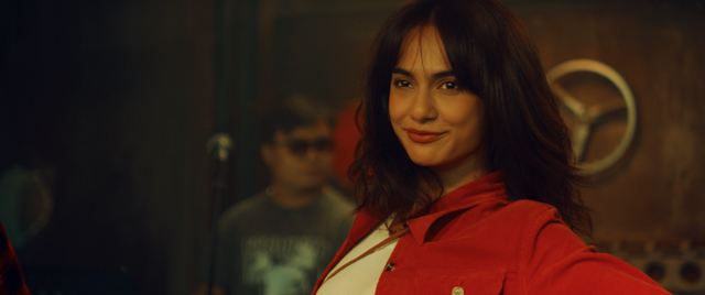 Isaac gây sốc visual khi đứng cạnh Rocker Nguyễn, Emma Lê đẹp nức lòng trong poster phim Giao Lộ 8675 - Ảnh 8.