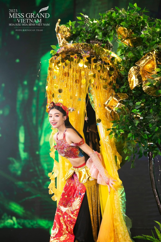 "Nàng tấm" Miss Grand Vietnam: Visual nét căng từng milimet, tung "chiêu độc" cạnh tranh vương miện - Ảnh 4. "Nàng tấm" Miss Grand Vietnam: Visual nét căng từng milimet, tung "chiêu độc" cạnh tranh vương miện - Ảnh 4.