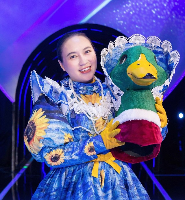Phỏng vấn nóng Madame Vịt - Khánh Linh: Lên tiếng về việc khán giả tiếc nuối vì rời "Ca sĩ mặt nạ" quá sớm - Ảnh 1. Phỏng vấn nóng Madame Vịt - Khánh Linh: Lên tiếng về việc khán giả tiếc nuối vì rời "Ca sĩ mặt nạ" quá sớm - Ảnh 1.