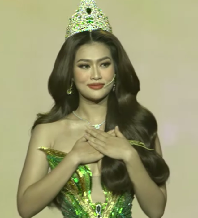 Thiên Ân final walk ấn tượng, xúc động khi kết thúc nhiệm kỳ Miss Grand Vietnam: Chỉ mong mọi người nhớ đến tên tôi - Ảnh 5.