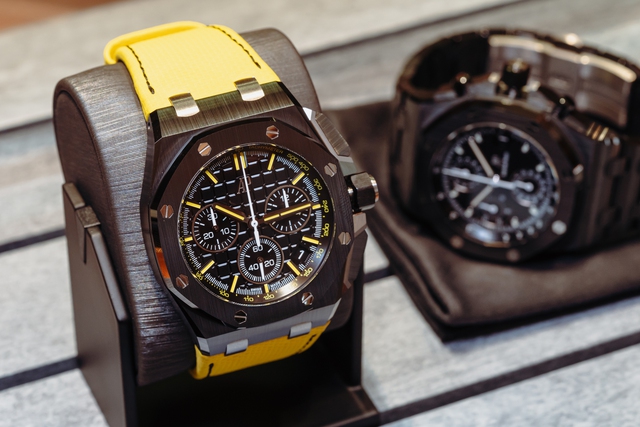 Audemars Piguet - Đồ chơi xa xỉ của giới chủ xe kín tiếng - Ảnh 2. Audemars Piguet - Đồ chơi xa xỉ của giới chủ xe kín tiếng - Ảnh 2.