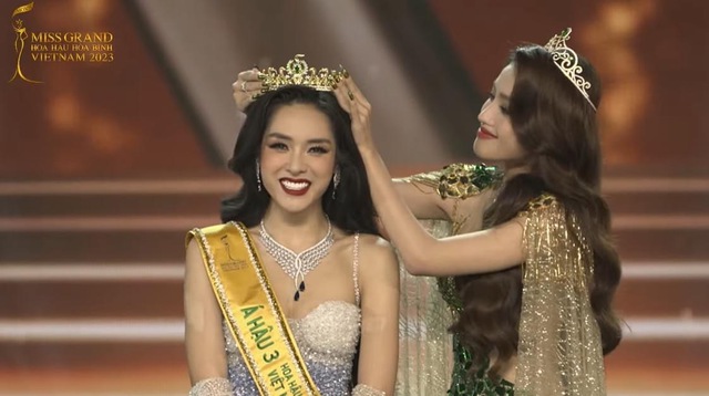 Trước khi đăng quang, Á hậu Hồng Hạnh từng không ít lần gây sốt với nhan sắc hoàn hảo tại nhiều cuộc thi - Ảnh 1.