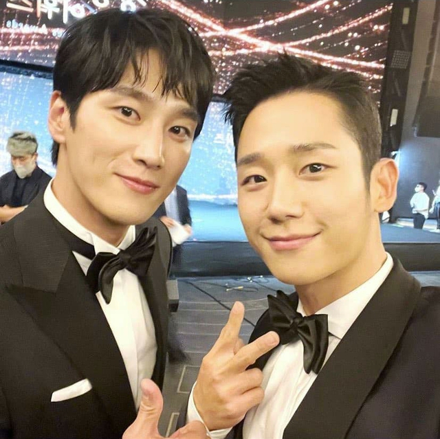 Jung Hae In lên tiếng về tin làm mối cho Jisoo - Ahn Bo Hyun, chốt 1 câu chúc phúc cặp đôi - Ảnh 2.