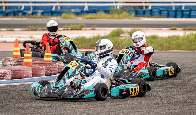 Giải đua Go-Kart đầu tiên tại Việt Nam áp dụng cách thi đấu như F1 - Ảnh 1.