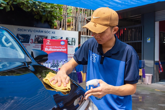 Tự vệ sinh xe tại vùng núi hẻo lánh: Đây là cách chúng tôi tự làm trên hành trình xuyên Việt - Ảnh 7.