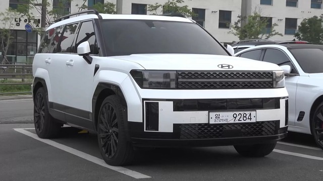 Hyundai Santa Fe 2024 ấn định thời điểm ra mắt vào 10-8 - Ảnh 1. Hyundai Santa Fe 2024 ấn định thời điểm ra mắt vào 10-8 - Ảnh 1.