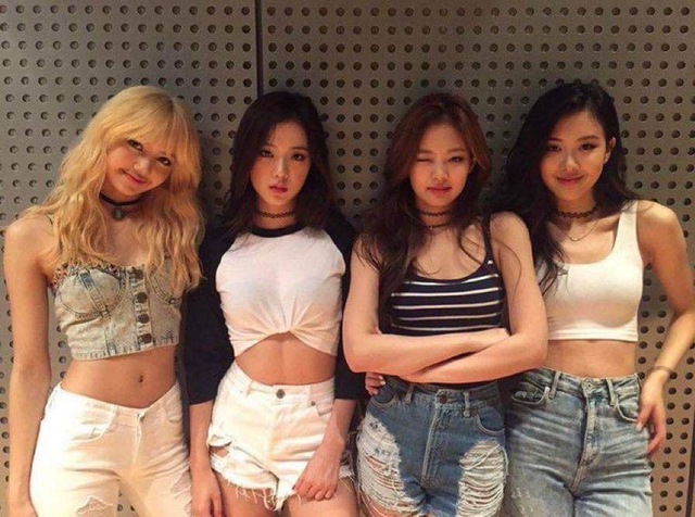Tròn 7 năm ra mắt, ngắm loạt ảnh pre-debut chuẩn hot girl 'cháy phố' của BLACKPINK - Ảnh 2.