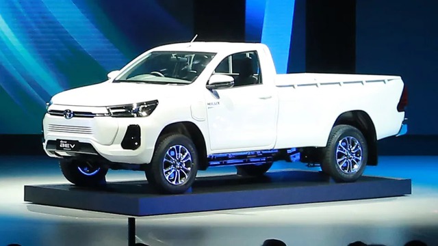 Toyota Hilux thuần điện chính hãng từng ra mắt tại Đông Nam Á xuất hiện trở lại, ra mắt hoàn chỉnh cuối năm nay - Ảnh 2.