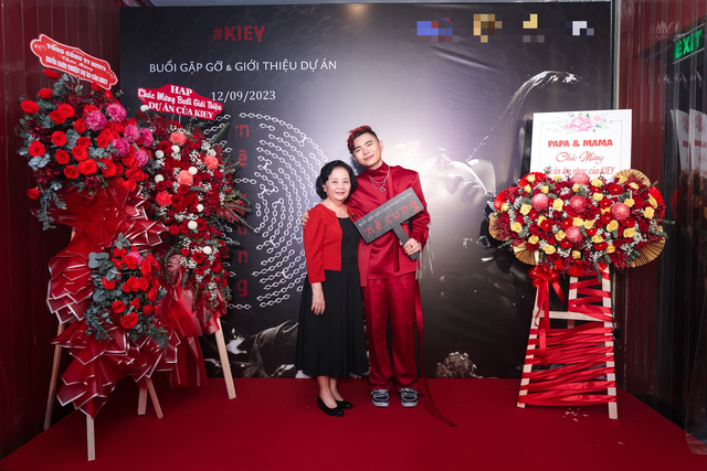 Kiey - chàng thiếu gia tập đoàn nghìn tỷ vừa debut làm ca sĩ là ai? - Ảnh 2. Kiey - chàng thiếu gia tập đoàn nghìn tỷ vừa debut làm ca sĩ là ai? - Ảnh 2.