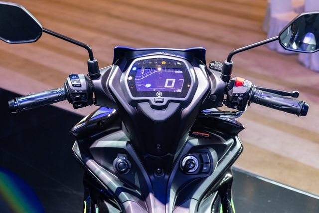 Ra mắt Yamaha Exciter 2024: Giá cao nhất 55 triệu, thêm ABS, ít thay đổi - Ảnh 10. Ra mắt Yamaha Exciter 2024: Giá cao nhất 55 triệu, thêm ABS, ít thay đổi - Ảnh 10.