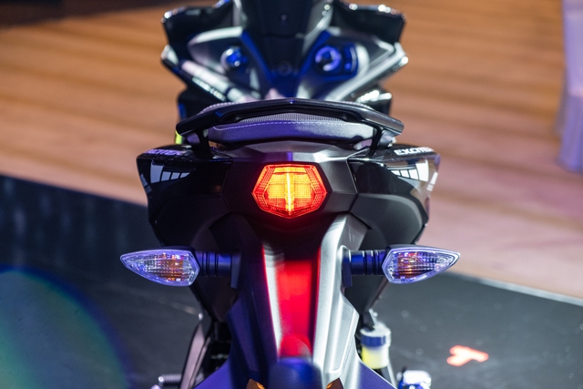 Ra mắt Yamaha Exciter 2024: Giá cao nhất 55 triệu, thêm ABS, ít thay đổi - Ảnh 8. Ra mắt Yamaha Exciter 2024: Giá cao nhất 55 triệu, thêm ABS, ít thay đổi - Ảnh 8.