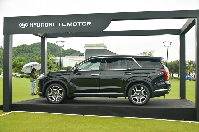 Hyundai Palisade 2023 ra mắt Việt Nam: Giá từ 1,469 tỷ đồng thấp nhất phân khúc, khó có cửa cho Explorer và Teramont  - Ảnh 3.