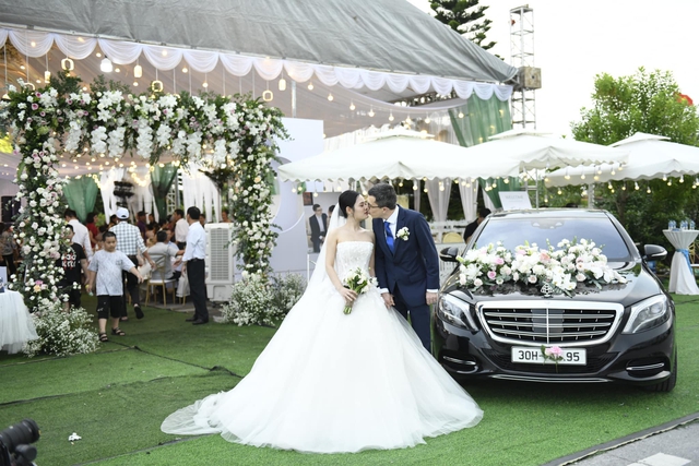 &quot;Cá mập&quot; Tuệ Lâm kết hôn cùng Tổng Giám đốc ngân hàng, đám cưới ấn tượng tại Hải Dương - Ảnh 9.