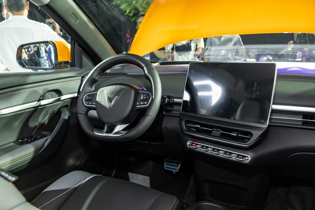 Chi tiết VinFast VF 6 bản thương mại: Giá từ 675 triệu, thuê pin 1,8 triệu/tháng, có thể đi tối đa 399 km - Ảnh 4. Chi tiết VinFast VF 6 bản thương mại: Giá từ 675 triệu, thuê pin 1,8 triệu/tháng, có thể đi tối đa 399 km - Ảnh 4.