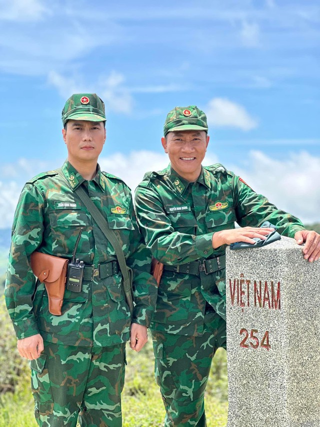NSƯT Hoàng Hải nói về "Cuộc đời vẫn đẹp sao" phần 2 và nghi vấn tái ngộ Thanh Hương - Ảnh 3. NSƯT Hoàng Hải nói về "Cuộc đời vẫn đẹp sao" phần 2 và nghi vấn tái ngộ Thanh Hương - Ảnh 3.