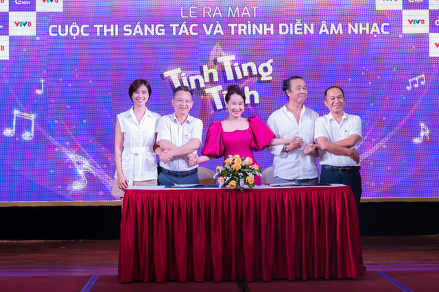 Nhạc sĩ Lê Minh Sơn ngồi &quot;ghế nóng&quot; cuộc thi về âm nhạc mới, tiết lộ mối trăn trở từ nhiều năm - Ảnh 1.