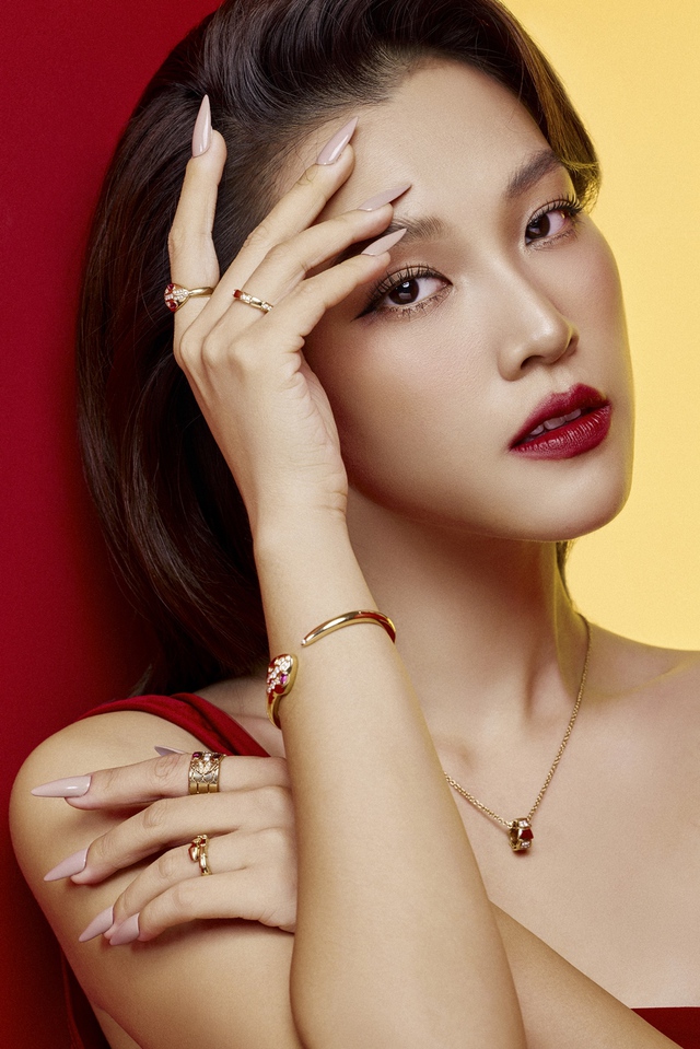 Hoàng Oanh "lột xác" đẹp quyền lực, tiết lộ lý do tham gia "Chị đẹp đạp gió rẽ sóng" - Ảnh 2. Hoàng Oanh "lột xác" đẹp quyền lực, tiết lộ lý do tham gia "Chị đẹp đạp gió rẽ sóng" - Ảnh 2.