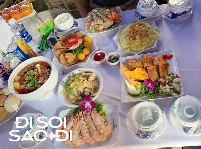 Cận cảnh tiệc cưới Quang Hải - Chu Thanh Huyền tại Đông Anh: "Ê hề" món, nhìn thôi cũng thấy đã mắt- Ảnh 1. Cận cảnh tiệc cưới Quang Hải - Chu Thanh Huyền tại Đông Anh: "Ê hề" món, nhìn thôi cũng thấy đã mắt- Ảnh 1.