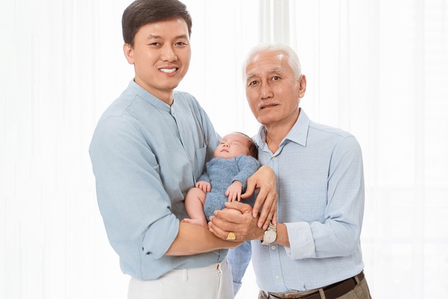Bận rộn quay Lật Mặt 7, Quách Ngọc Tuyên và vợ kém 16 tuổi vẫn khiến hội chị em ngưỡng mộ điều này- Ảnh 5.