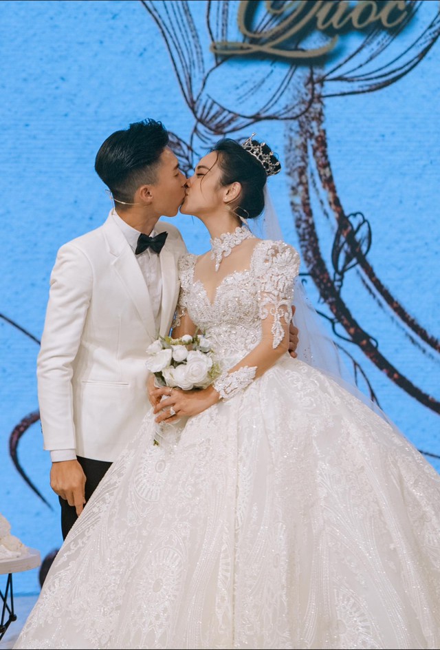 Ngọc Mai - Quốc Nghiệp: Chuyện tình chị - em đến cuộc hôn nhân 8 năm, chồng sẵn sàng làm "osin" cho vợ mọi nơi- Ảnh 1.