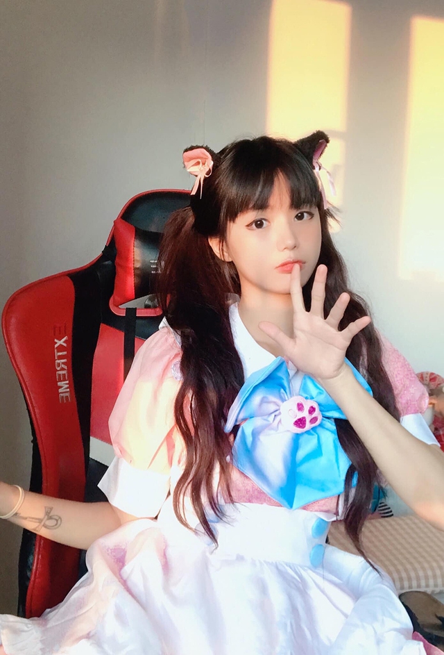 Chiêm ngưỡng loạt ảnh mới đăng, khó nhận ra nữ streamer từng khóc trên sóng live thuở nào- Ảnh 1.
