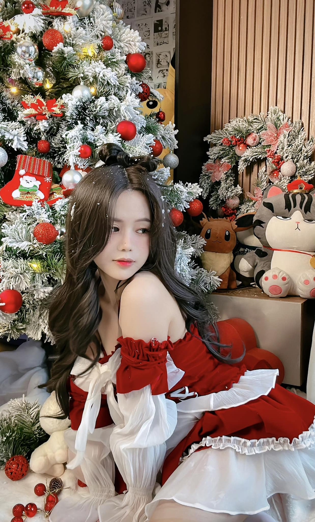 Chiêm ngưỡng loạt ảnh mới đăng, khó nhận ra nữ streamer từng khóc trên sóng live thuở nào- Ảnh 5.
